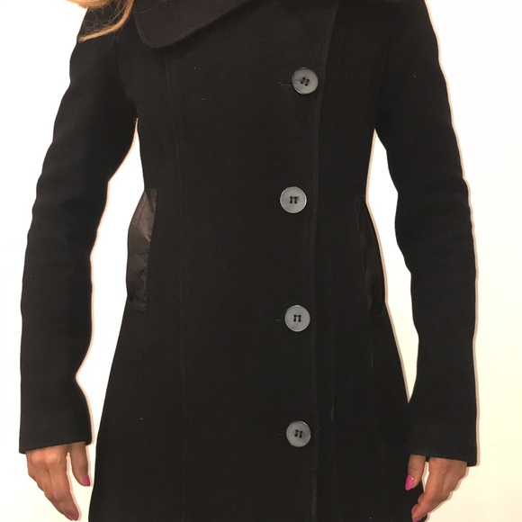 ❌🚫Sold❌🚫Mackage Bloomingdales Exclusive Coat - Picture 5 of 8